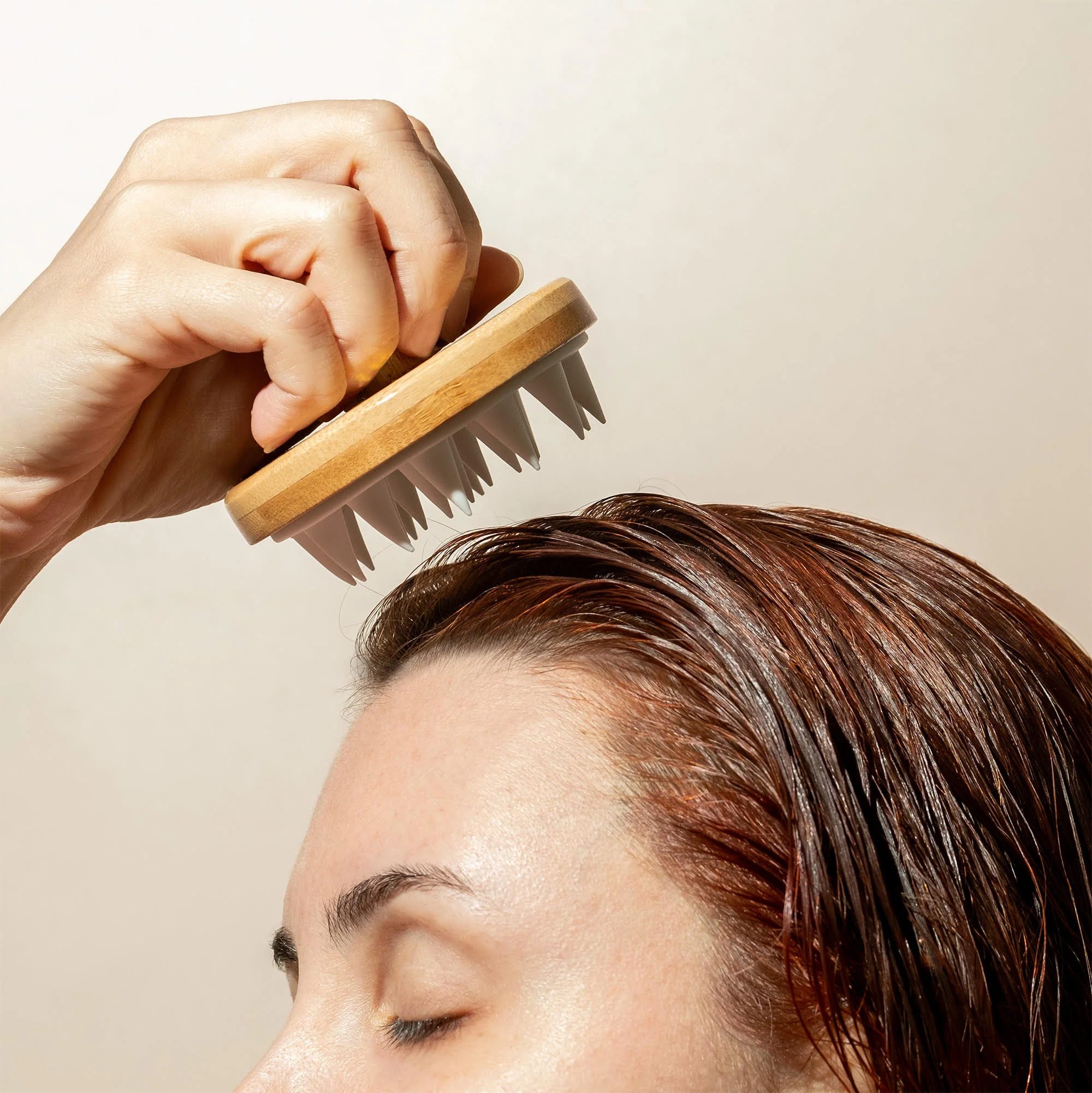 Stimulating Scalp Tool - Image 3